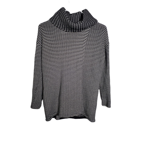 CAbi Fergie Split Turtleneck Striped Sweater 3167 Size XXS - Picture 1 of 6